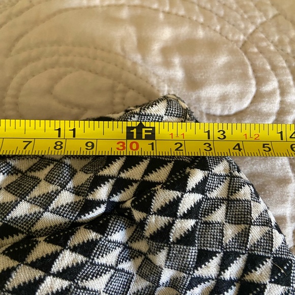 JoeB geometric skirt - Picture 4 of 5